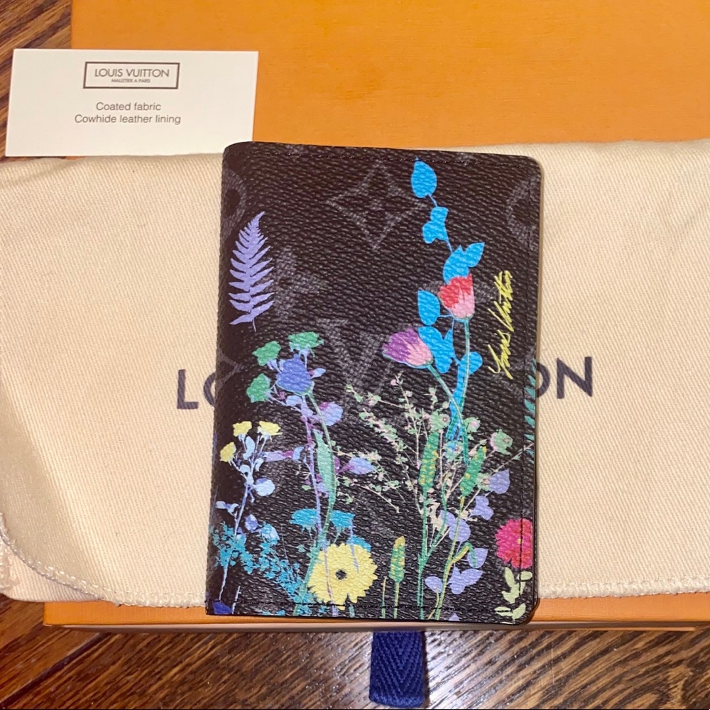 💐Louis Vuitton Foliage Pocket Organizer💐